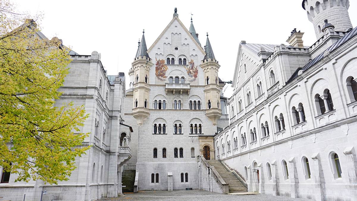 Neuschwanstein Castle Tour from Munich Bus2alps