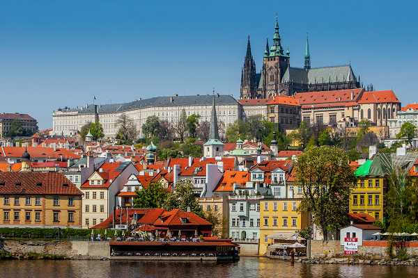 2-hour Prague Old Town & New Town Private Tour