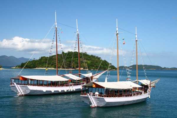 Angra dos Reis Island Exploration Cruise