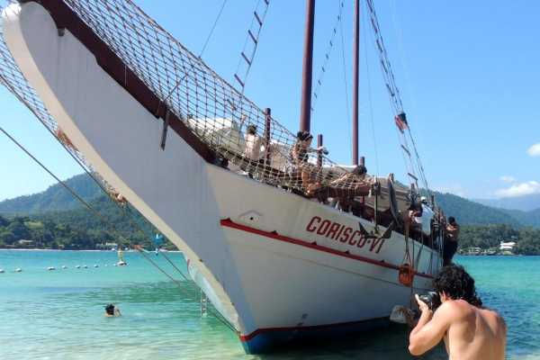 Angra dos Reis Island Exploration Cruise