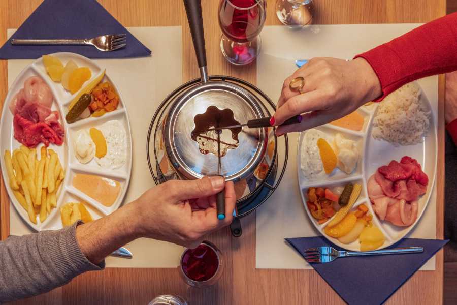 BLS Schifffahrt AG Fondue Chinoise Cruise Lake Thun
