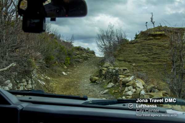 Adventure spirit - 4x4 from Tirana to Kruja and Lac