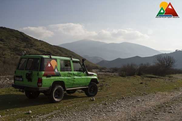 Adventure spirit - 4x4 from Tirana to Kruja and Lac
