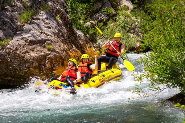 WHITEWATER RAFTING on Cetina river from SPLIT