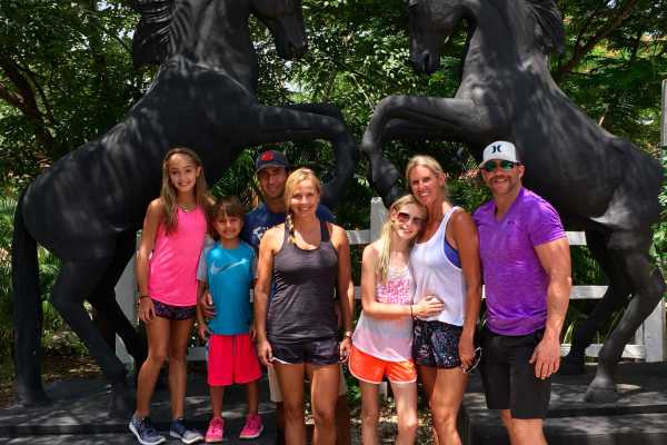 Canopy Zipline Tour and Gourmet BBQ Combo