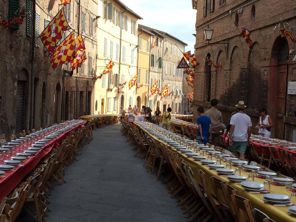 2000x2000-0-70-e2e7f54a051c32c2274bb3a41