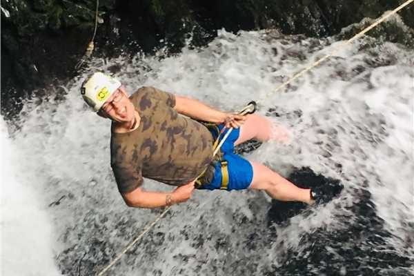 SHARE CANYONING TOUR