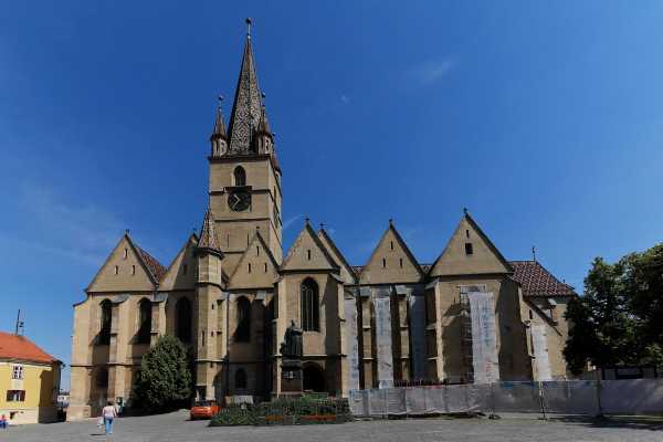 Tour 1: City Tour Sibiu in English:Exploring the Heart of Transylvania