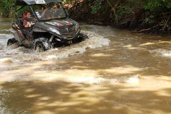 Jungles and Mountains Buggy Tour