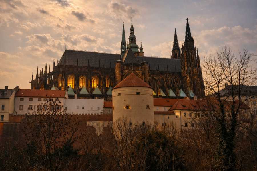Turistico s.r.o. Tour del Castillo de Praga con entradas