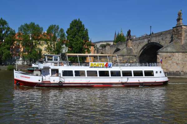 Crucero con cena de 2 horas