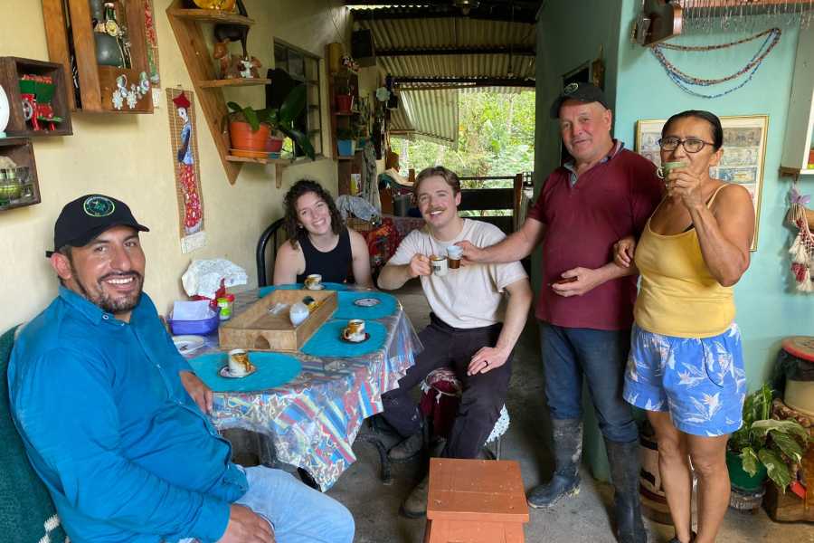 Andes Ecotours Birds & Beans Traditional Coffee Tour