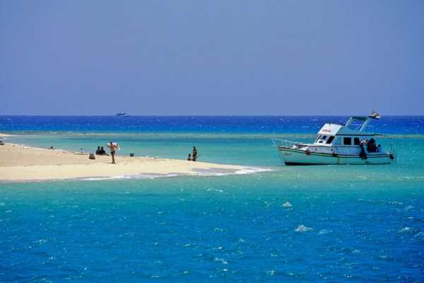 Giftun Island Snorkeling Day Trip from El Gouna
