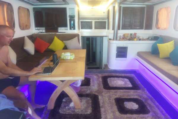 Private Snorkeling Boat Trip to Dolphin house from Hurghada