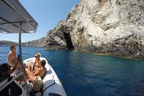 Blue & Green Cave - Excursion from Hvar