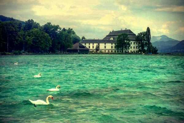 PrivateTour: Lakes and Mountains-following traces of G. Klimt, G. Mahler full day tour