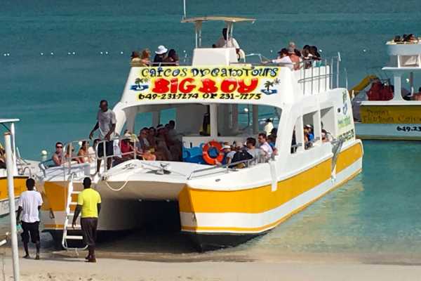 CORPORATE & GROUP BOATING CHARTERS