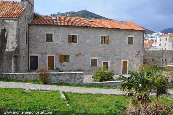BUDVA FREE CITY TOUR WITH MH TRAVEL