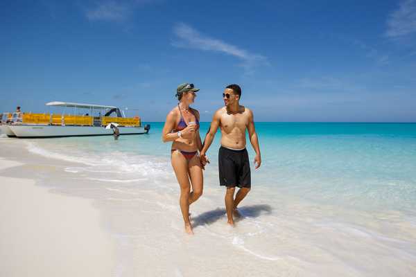 HALF DAY - SNORKEL AND CONCH CRUISE ON PROVIDENCIALES TURKS AND CAICOS