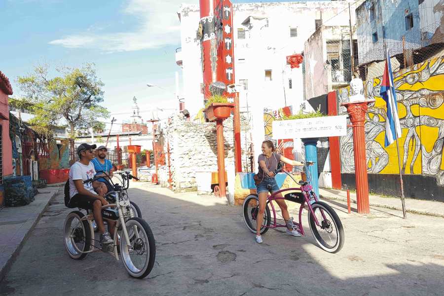 Cubyke Travel Medio D&iacute;a en La Havana - PRIVADO