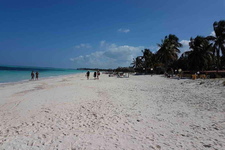 Cubyke Travel Let's go to the beach! - Full Day - PRIVATE