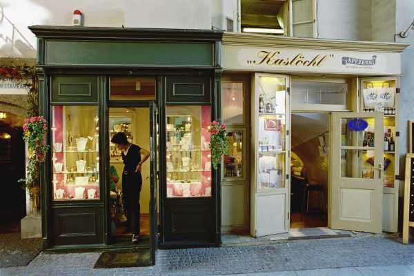 Private Classical Salzburg Walking Tour - (up to 10 participants)