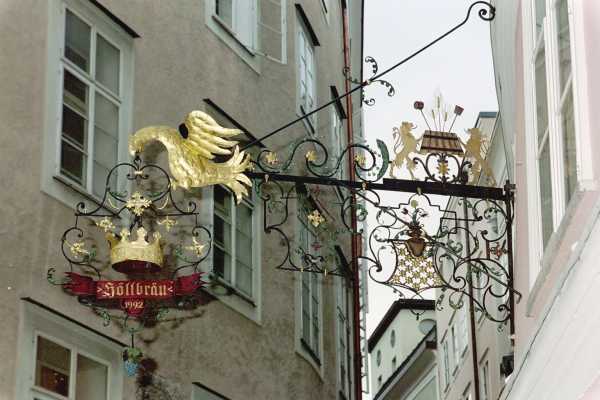 Private Classical Salzburg Walking Tour - (up to 10 participants)
