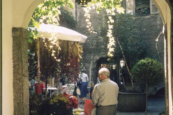 Private Classical Salzburg Walking Tour - (up to 10 participants)