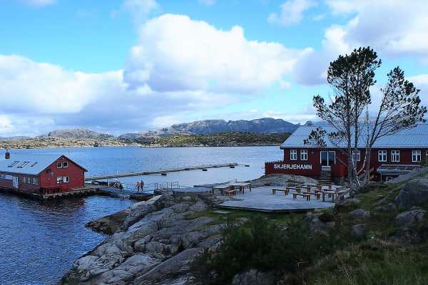 Idyllic village of Skjerjehamn