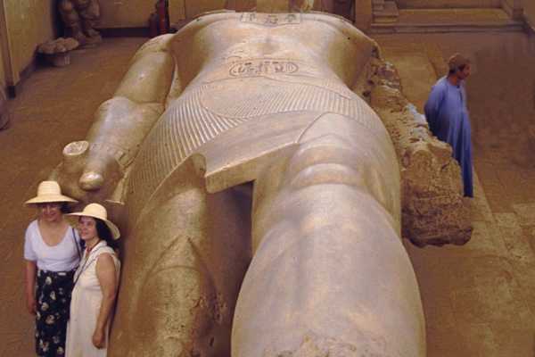 Day Tour Memphis Sakkara and Dahshur