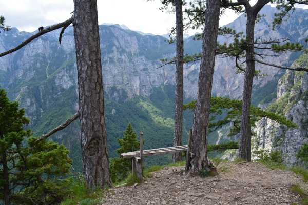 Diva Grabovica & King's Old Hunting Trail