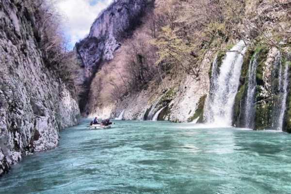 Neretva river rafting