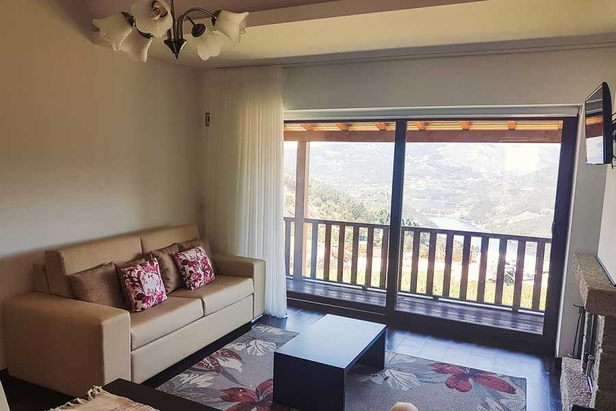 Ger&ecirc;s Holidays Pousadela Village & Semana Santa