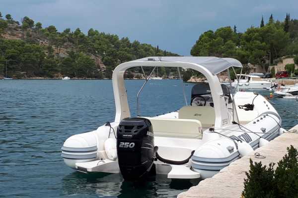 Rent a Boat - Alson Flash 750