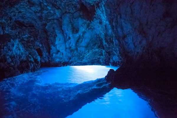 Blue cave excursion / Kabina boats