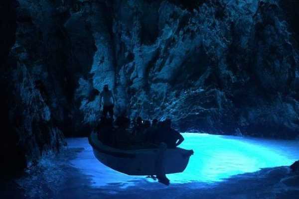 Blue cave excursion / Kabina boats