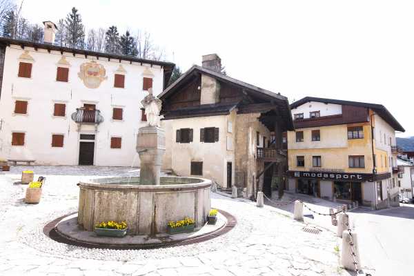 Private Tour from Salzburg to Venice (via Dolomites - 4 days)