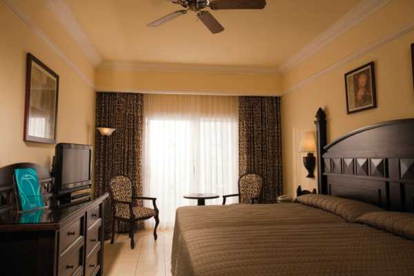 RIU Guanacaste Hotel Overnight