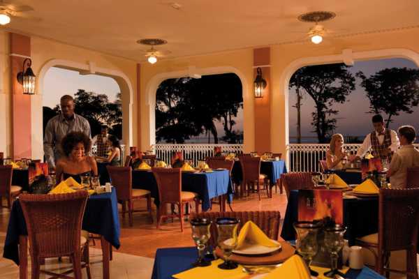 RIU Guanacaste Hotel Overnight