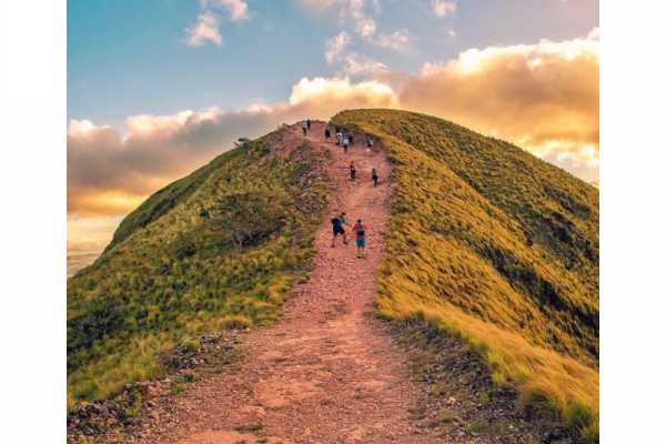 "Cerro Pelado" Guided Hiking Challenge