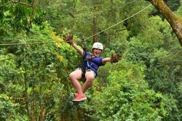 Canopy Zip-Line Tour Los Sue&ntilde;os