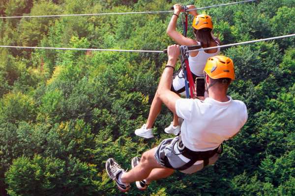 Canopy Zip-Line Tour Los Sue&ntilde;os