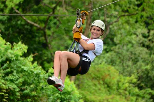 Canopy Zip-Line Tour Los Sue&ntilde;os