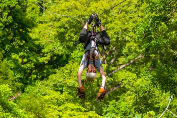 Canopy Zip-Line Tour Los Sue&ntilde;os