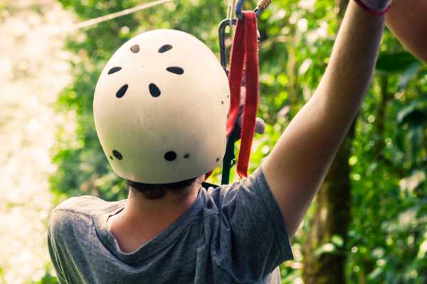 Canopy Zip-Line Tour Los Sue&ntilde;os