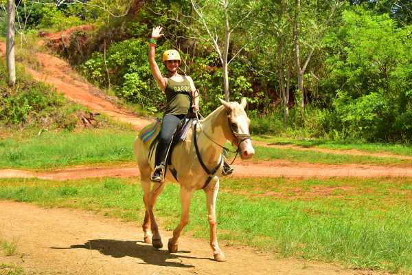 Horseback Riding Tour Los Sue&ntilde;os