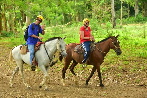 Horseback Riding Tour Los Sue&ntilde;os