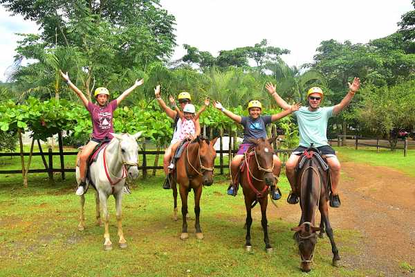 Horseback Riding Tour Los Sue&ntilde;os