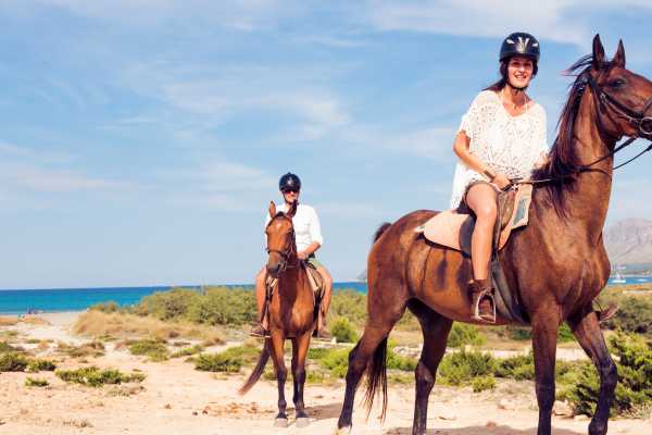 Horseback Riding Tour Los Sue&ntilde;os