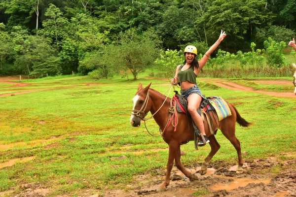 Horseback Riding Tour Los Sue&ntilde;os